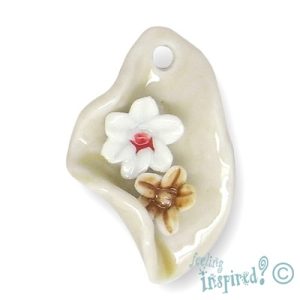 Porcelain pendant with flowers - CR0036