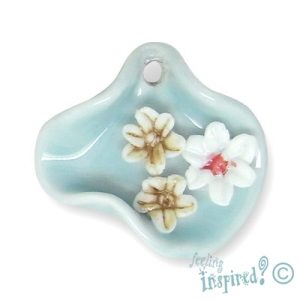 Porcelain pendant with flowers - CF0044