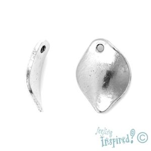 Wavy metal leaf charm - Qty: 35 pcs. - LF0922