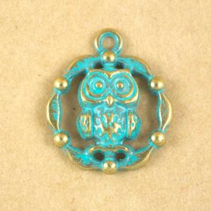Patina owl charm - Qty: 8 pcs. - LF2726