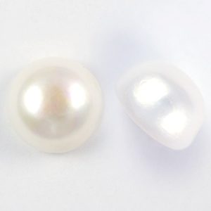 Half-drilled AAAA grade freshwater button pearl 13mm - Qty: 1 pair - FW0412