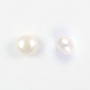 Half-drilled AAA grade freshwater button pearl 7mm - Qty: 1 pair - FW0418