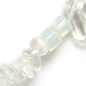 Glass chips - Milky opal - Qty: 107 pcs. - GB7050