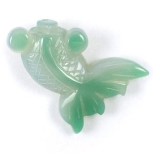 Carved agate fish pendant - Green & white - GE1721
