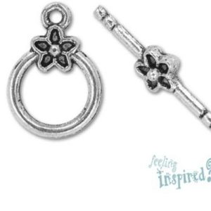Toggle clasps