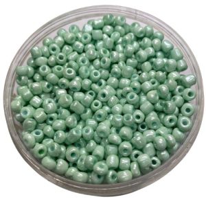 Opaque seed bead 6/0  - Honeydew - Qty: 450g - EB0225
